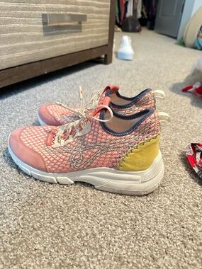 Sam Edelman Pink and Yellow Knit sneakers